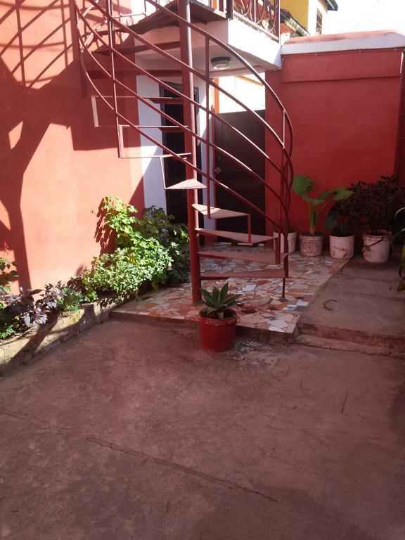 K6 Chambres D'Hote Ivato  Buitenkant foto